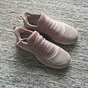 APL Techloom Tracer Sneakers
